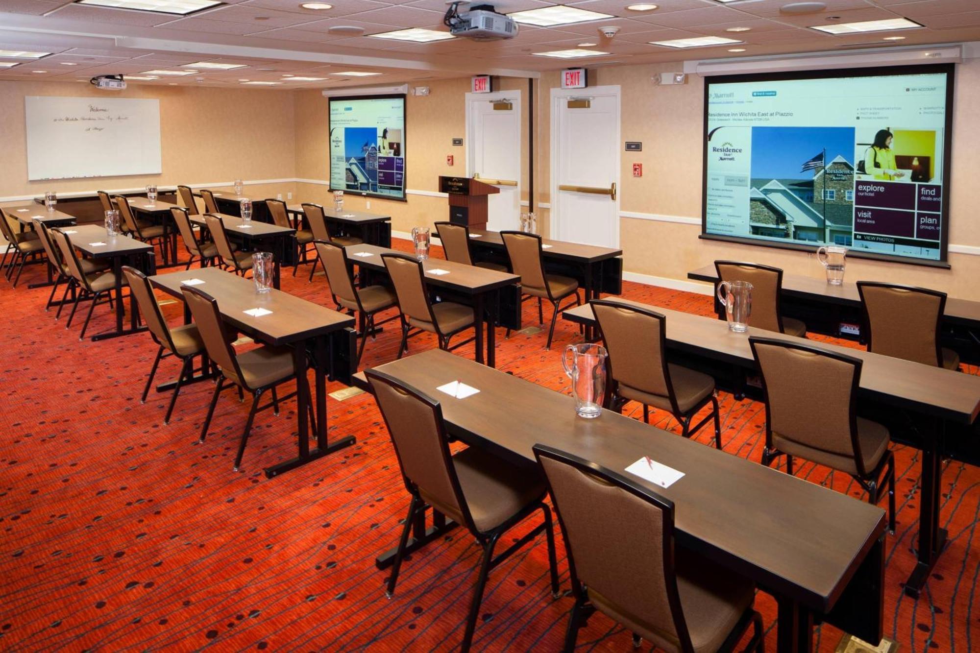 Residence Inn By Marriott Wichita East At Plazzio Eksteriør billede