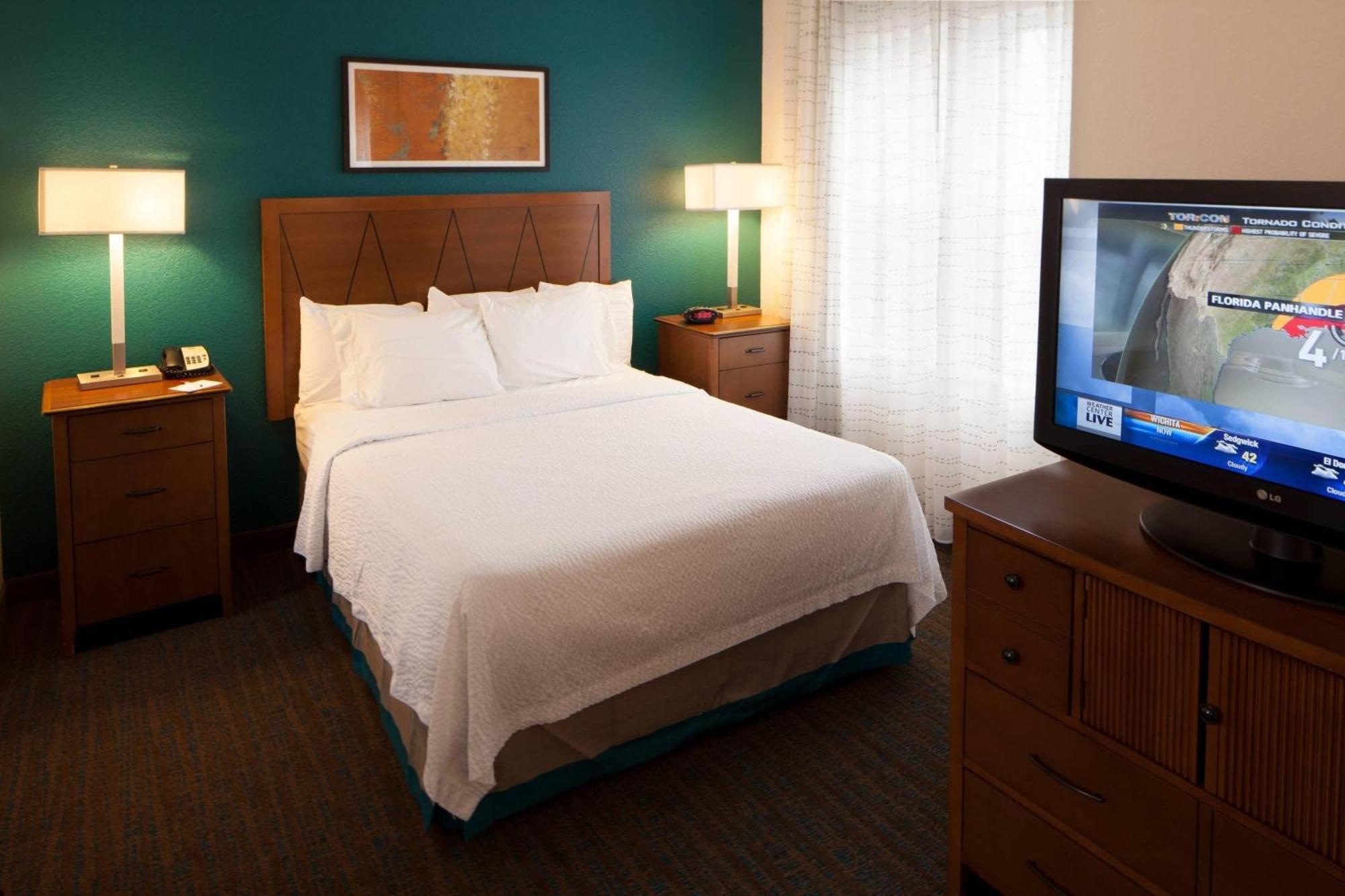 Residence Inn By Marriott Wichita East At Plazzio Eksteriør billede